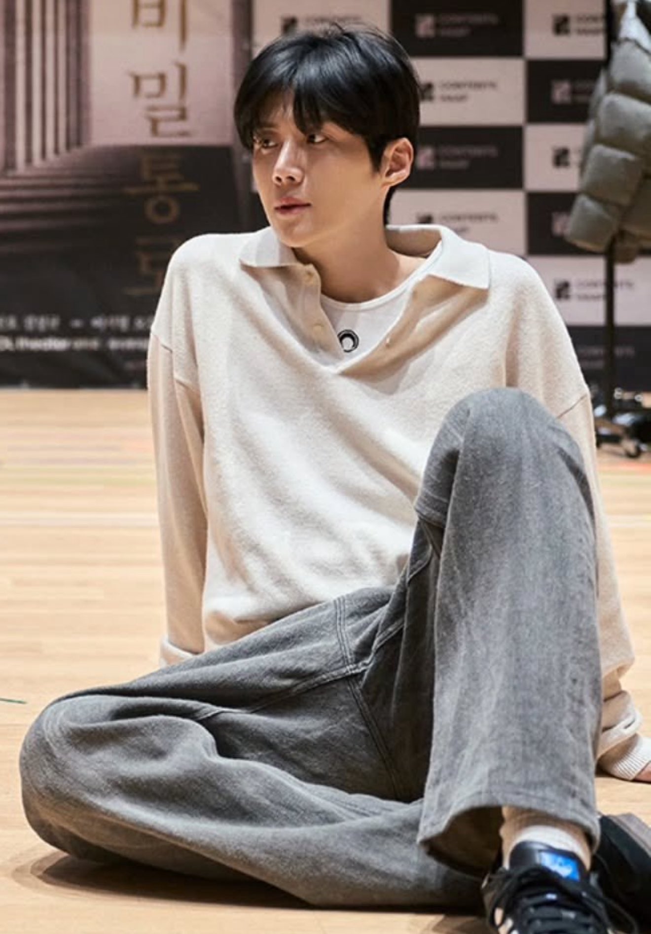 粉丝拍下的金宣虎瞬间