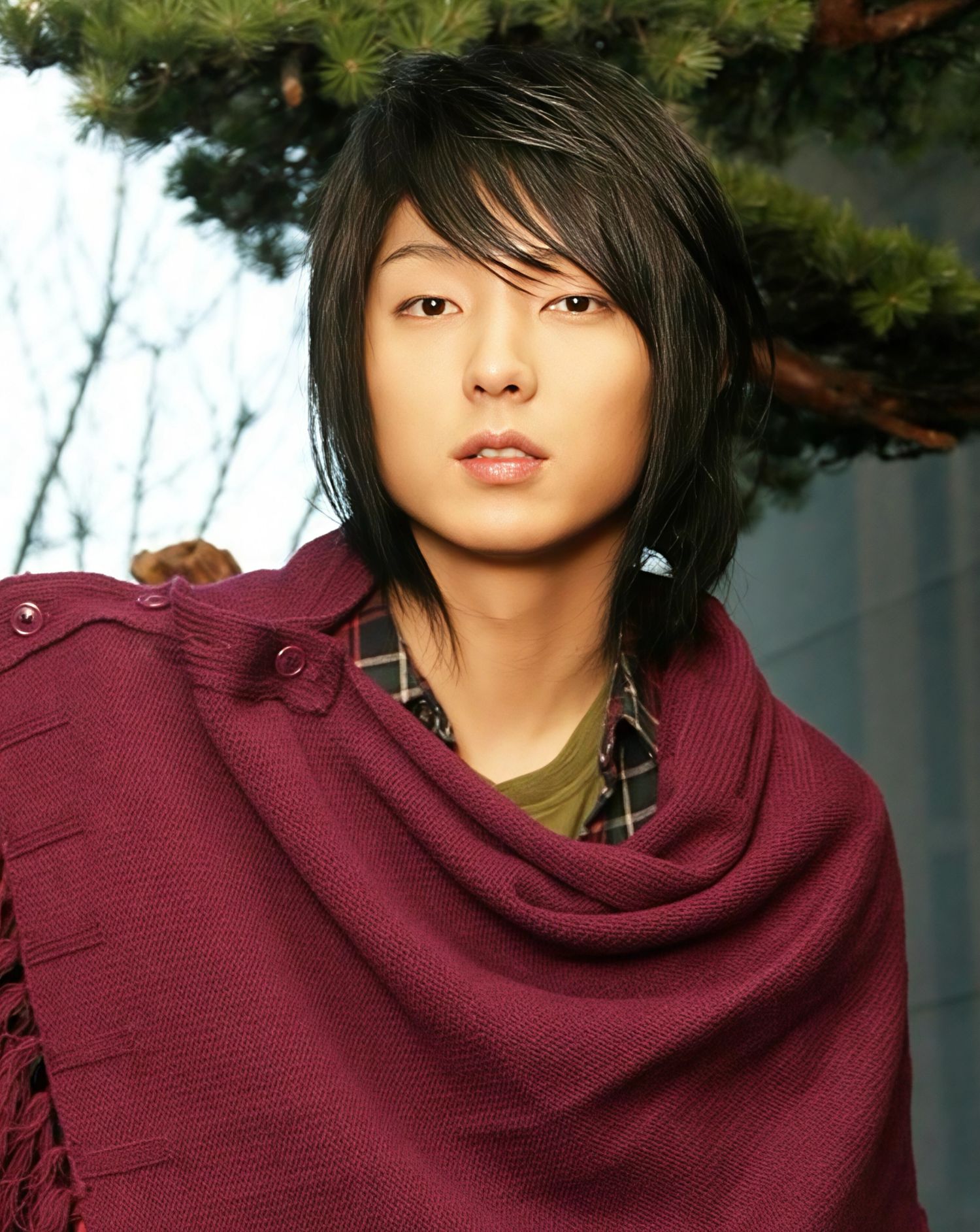 Behind-the-scenes cut of Lee Joongi