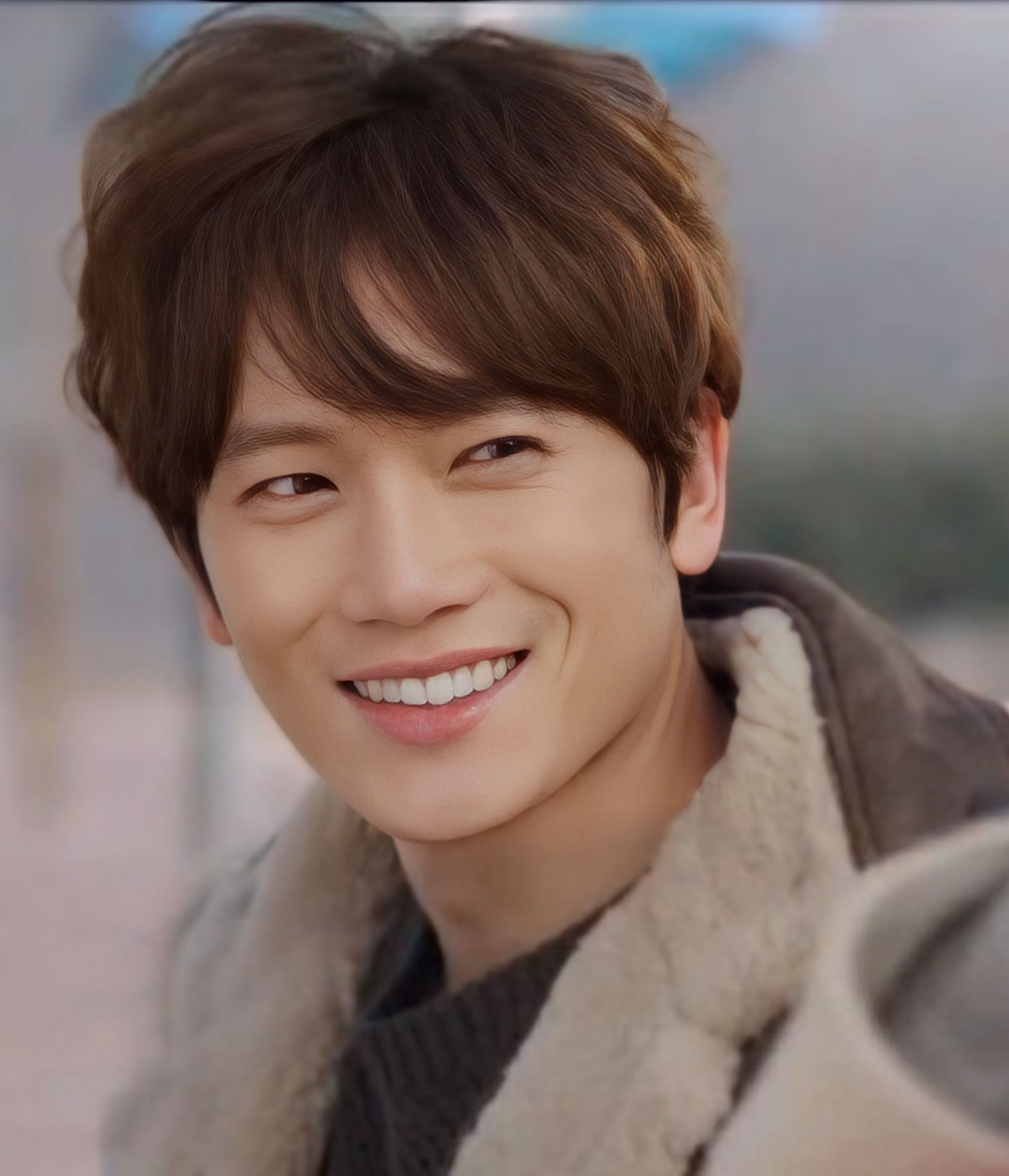 Latest photo of Ji Sung