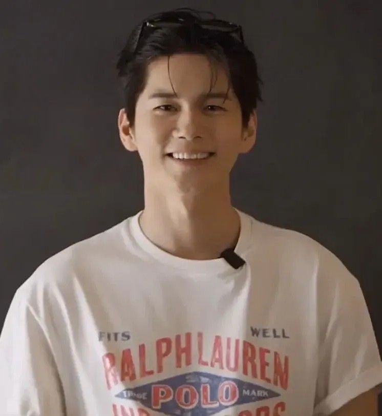 Foto terbaru dari Ong Seongwu