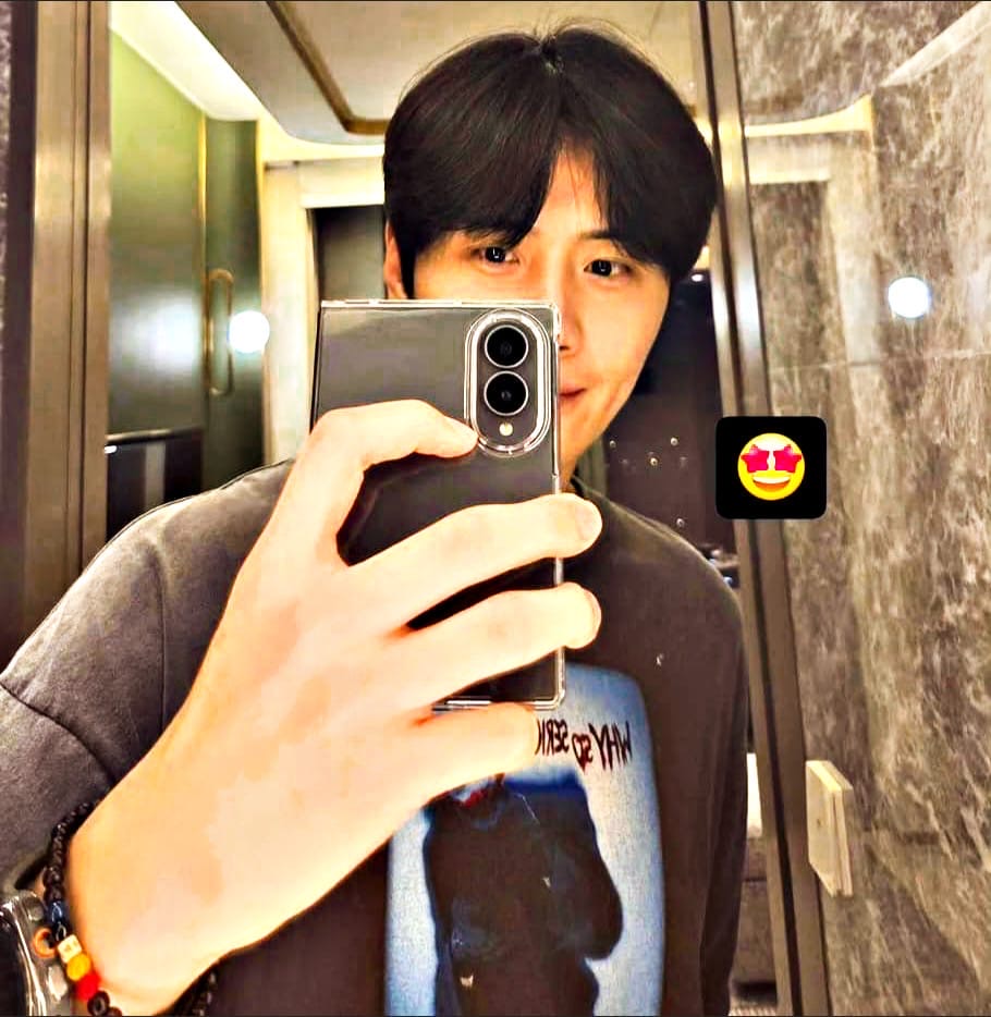 Latest photo of Kim Seonho