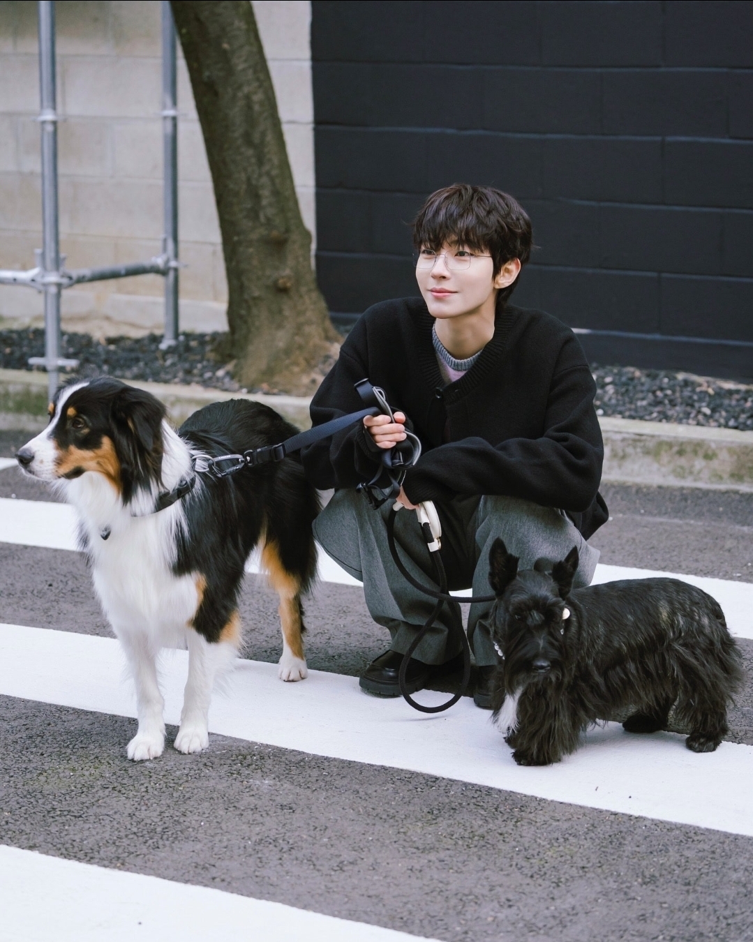 황인엽의 비하인드 컷