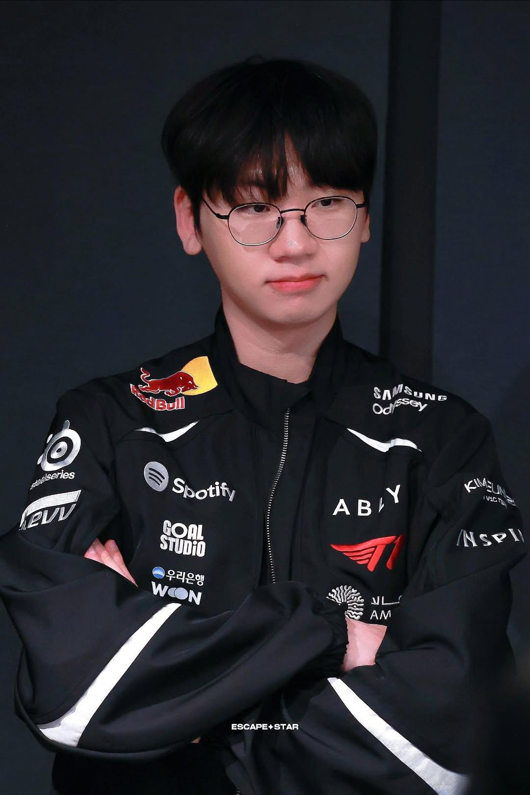 A moment captured by a fan of Doran