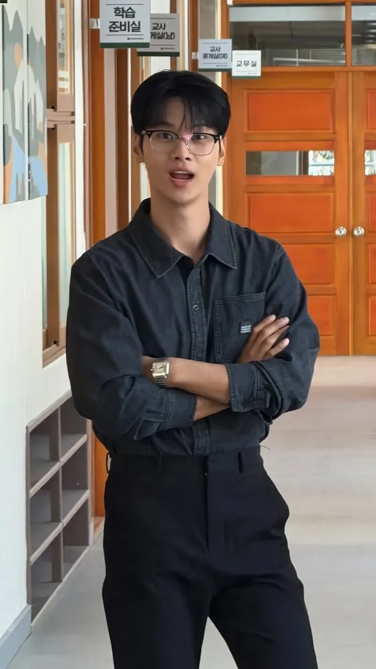 Recent activity shot of Cha Hakyeon (N)