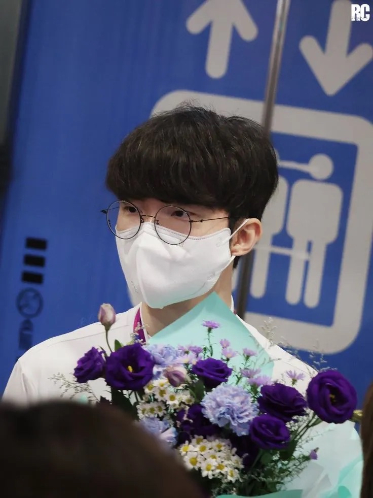 Latest photo of Faker