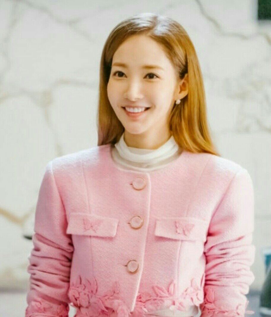 Recent activity shot of Park Minyoung