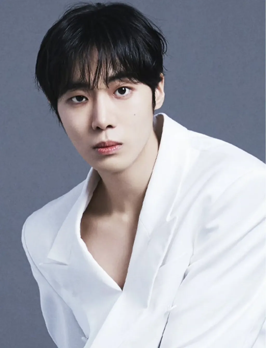 Behind-the-scenes cut of Choo Youngwoo