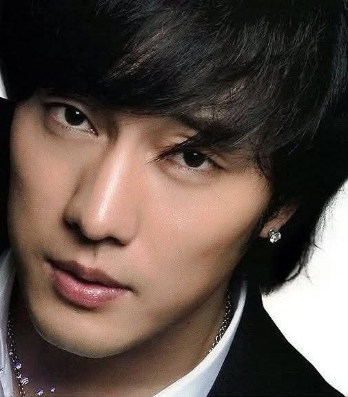 Recent activity shot of So Jisub