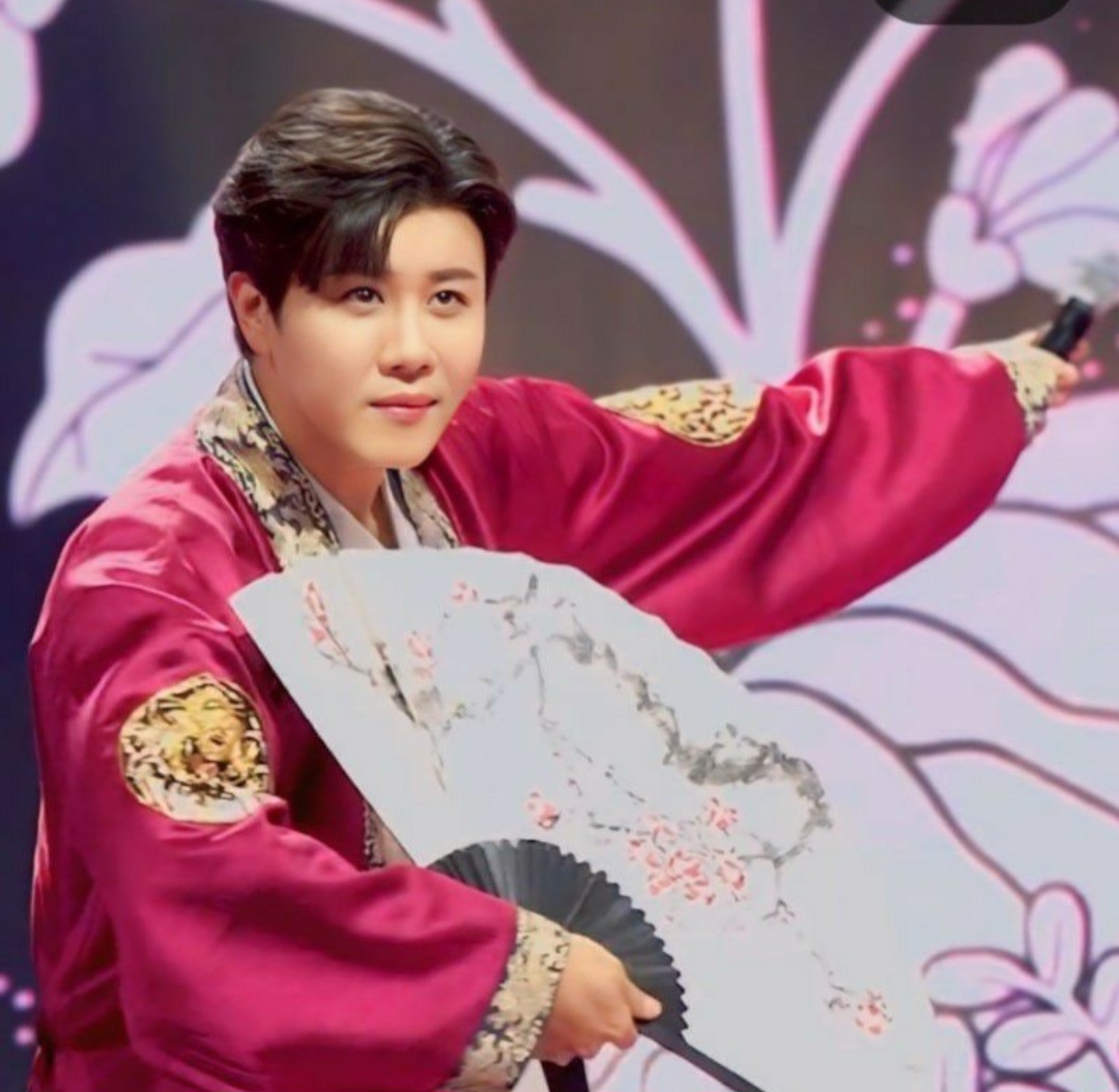 チン・ヘソンの最近の活動ショット