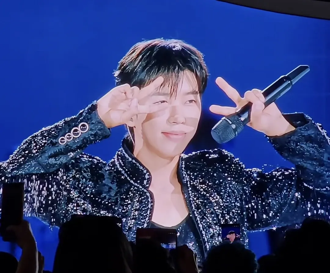Recent activity shot of Lim Youngwoong