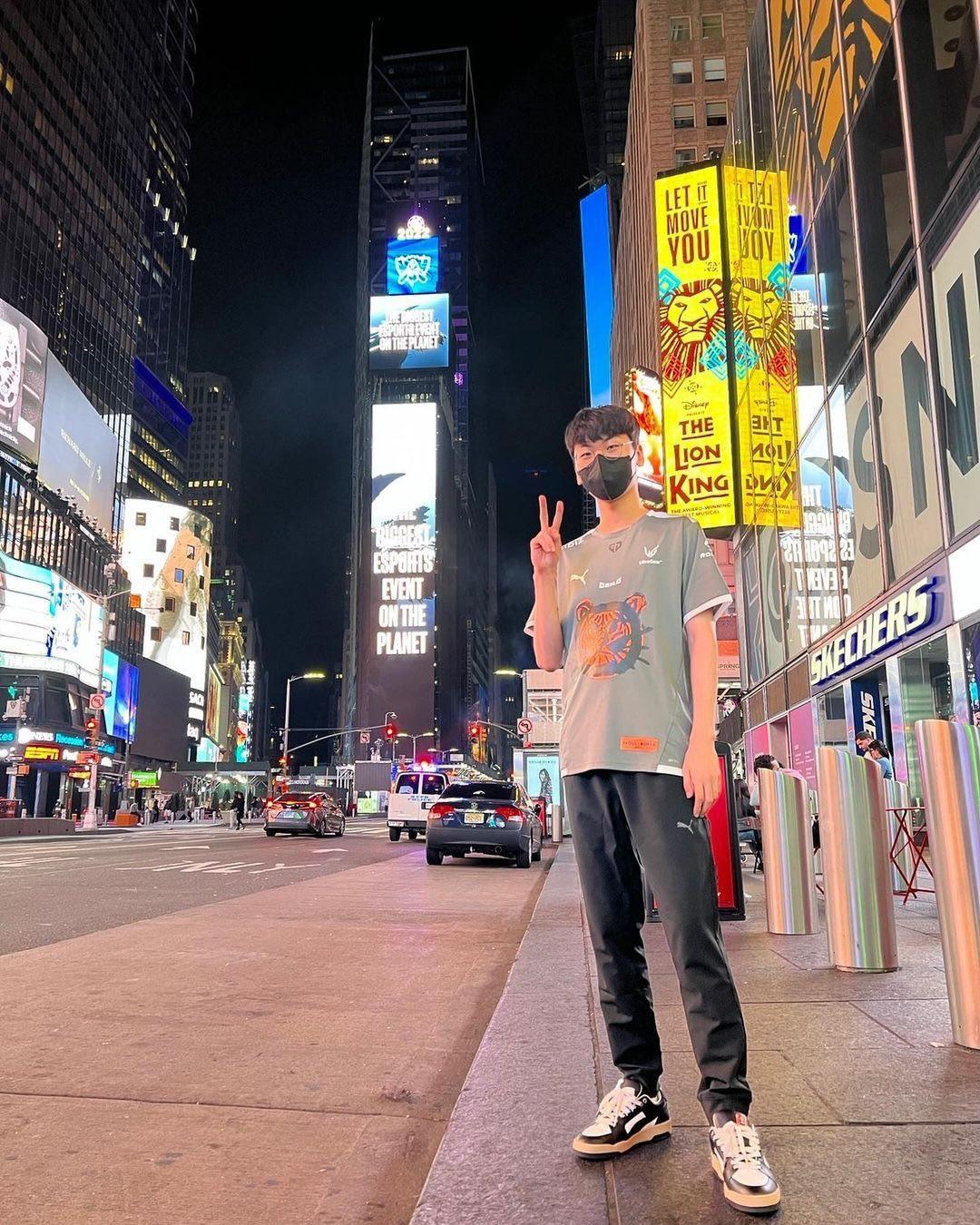 A moment captured by a fan of Doran