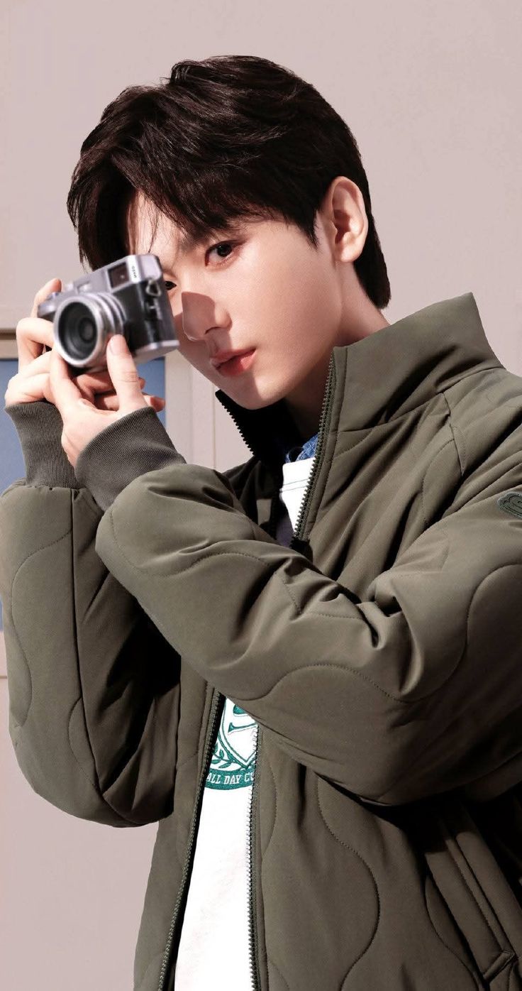 Latest photo of Cheng Yi