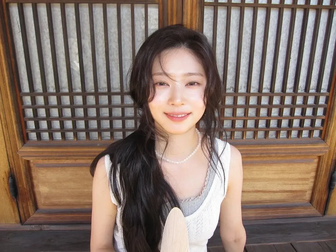 Recent activity shot of Kim Minju