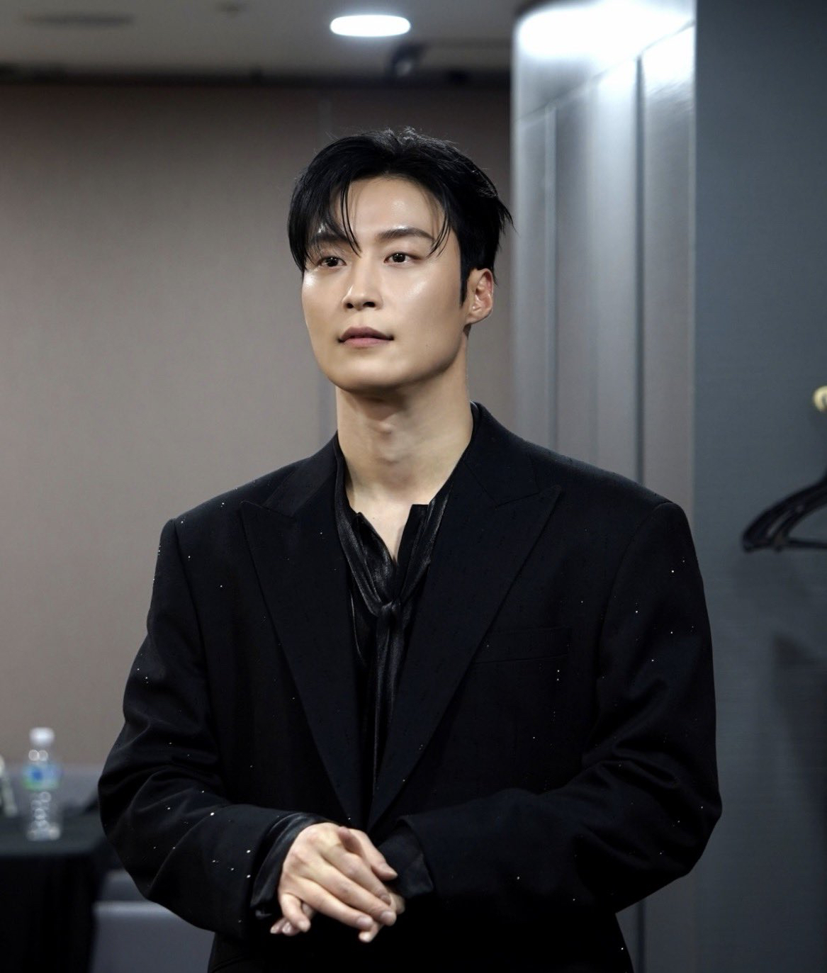 Behind-the-scenes cut of Heo Namjun