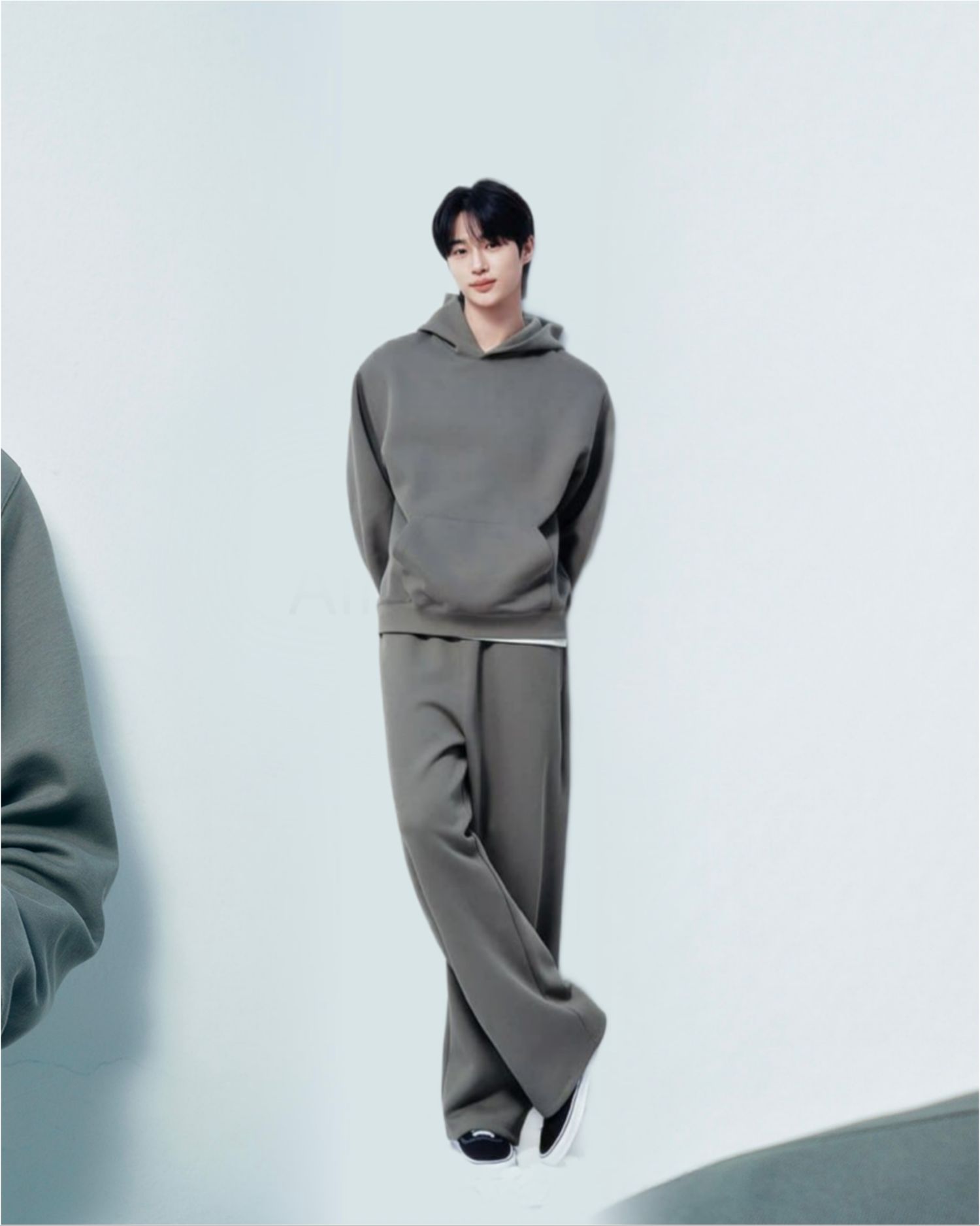 Behind-the-scenes cut of Byeon Wooseok