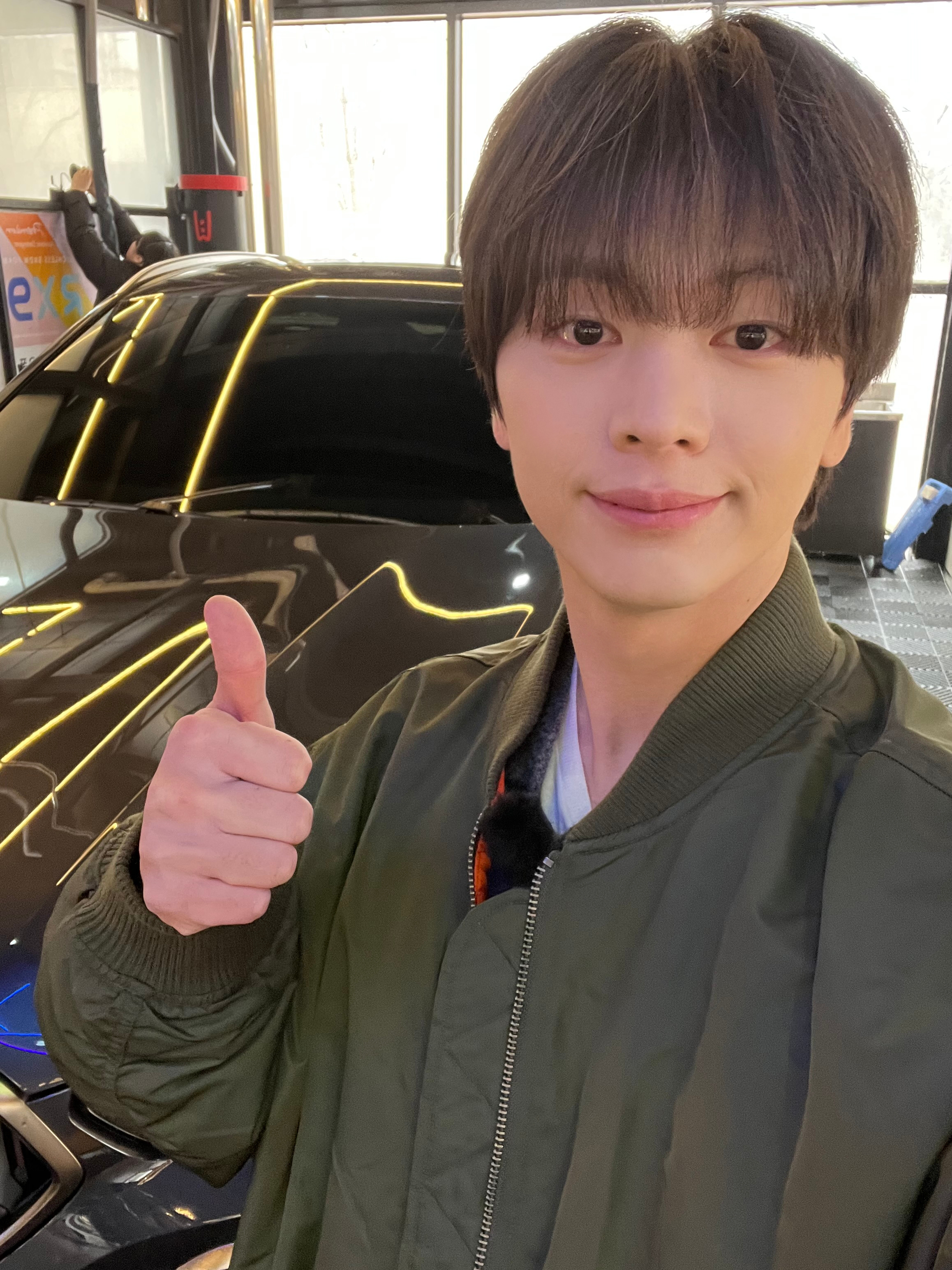 Latest photo of Yook Sungjae
