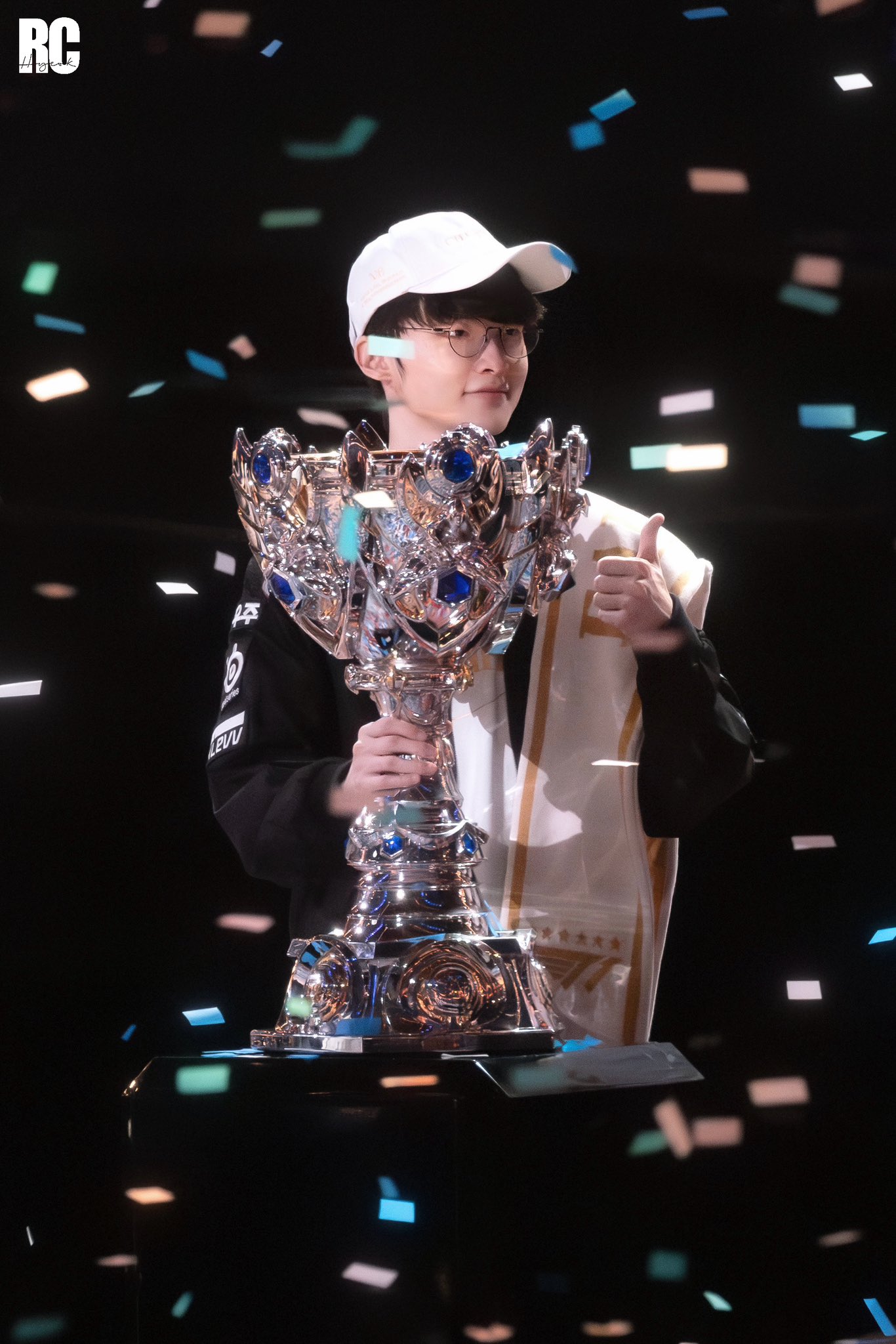 Latest photo of Faker