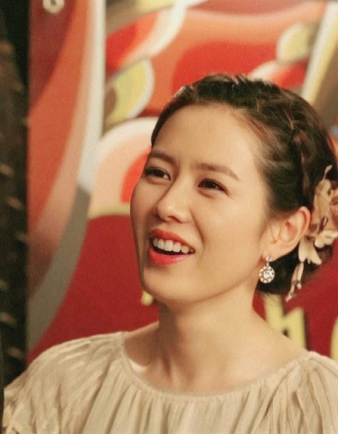 ソン・イェジンのビハインドカット