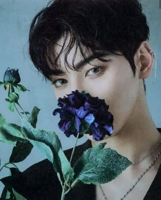Latest photo of Cha Eunwoo