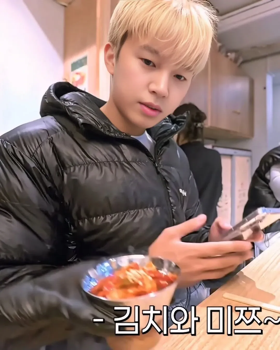 Cuplikan di balik layar dari Lim Youngwoong