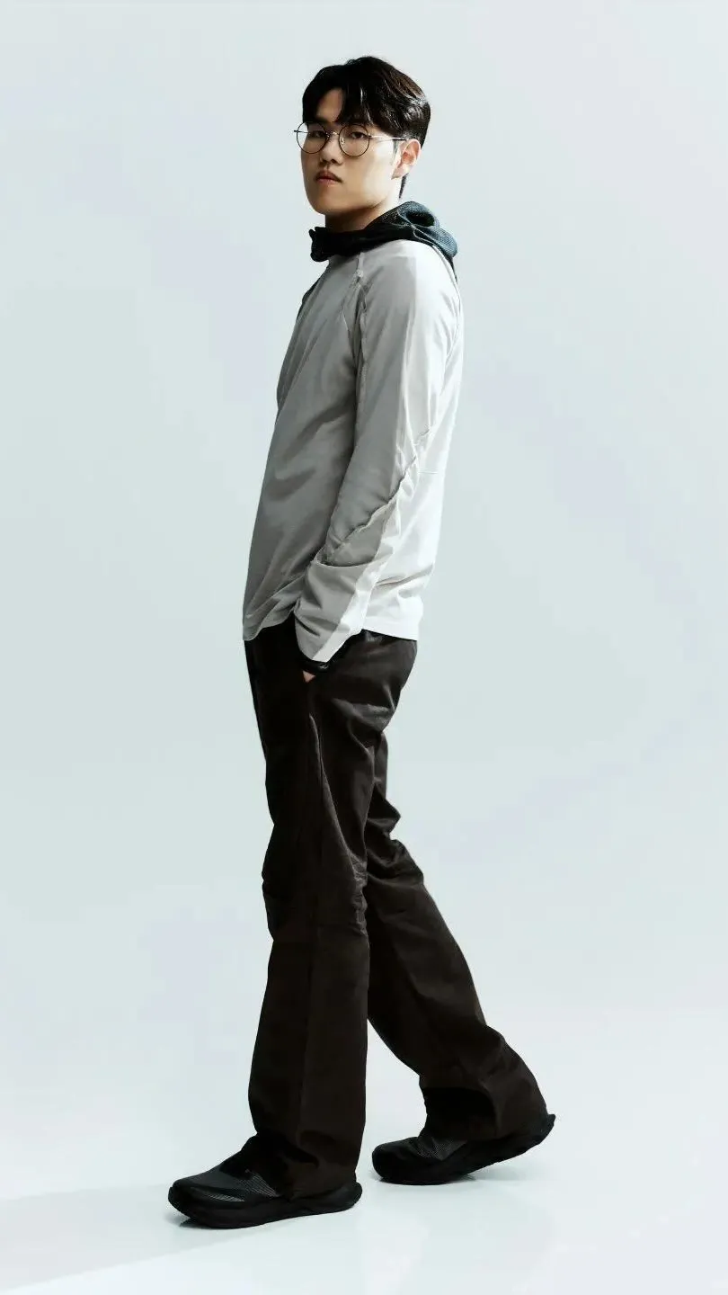 Representative background image loved by Oner fandom