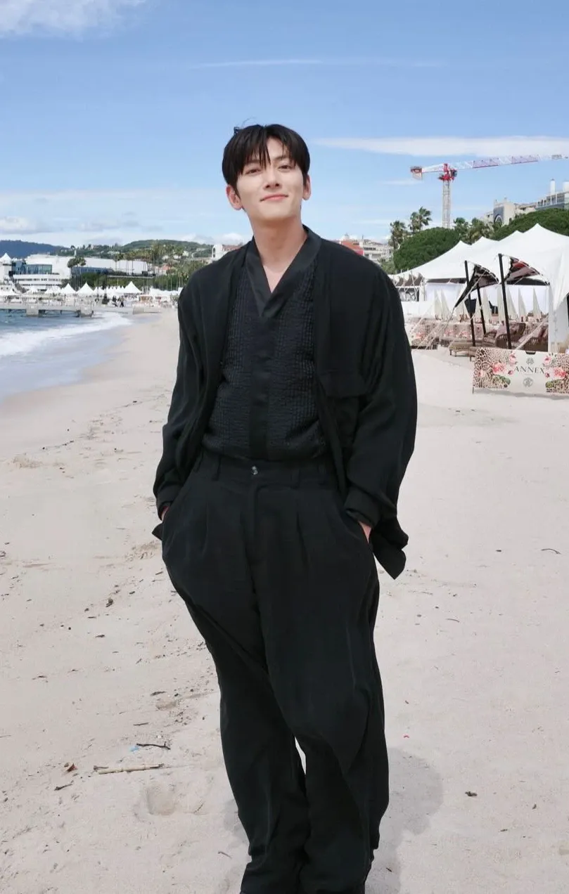 Recent activity shot of Ji Changwook