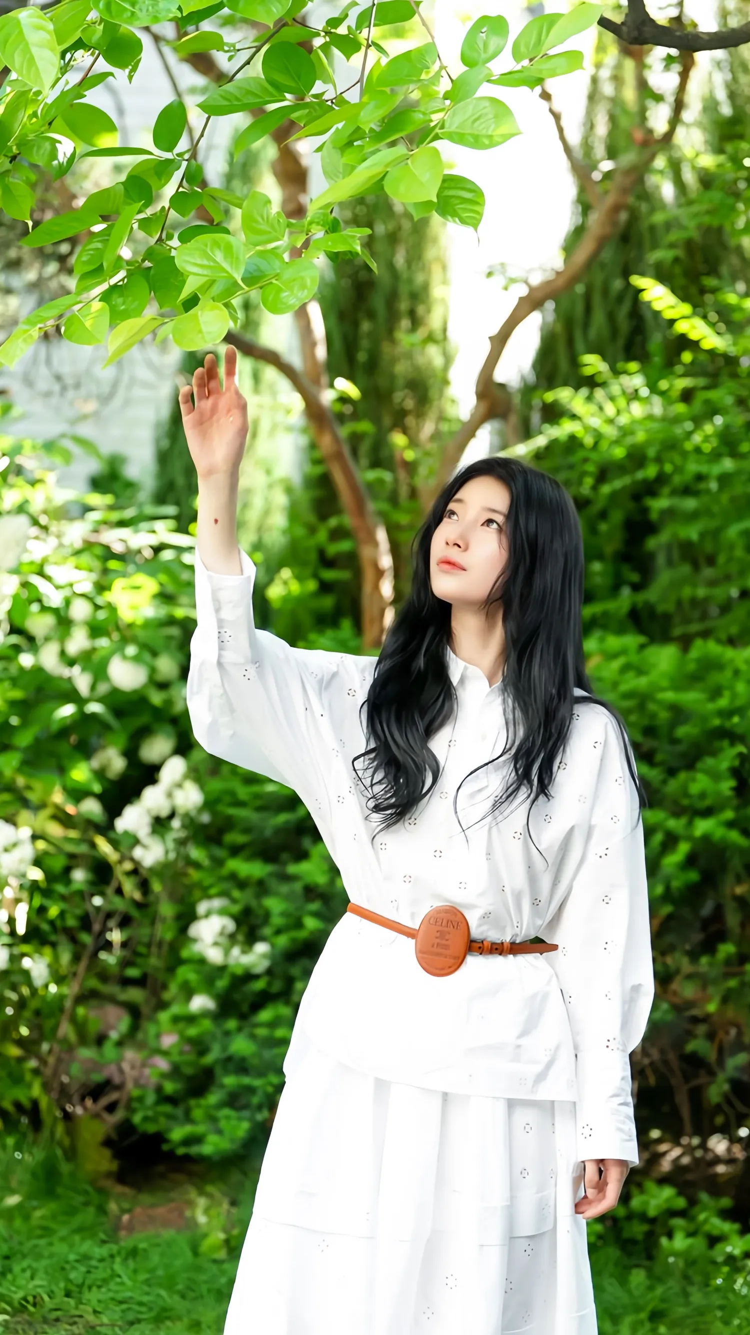 Recent activity shot of Bae Suzy