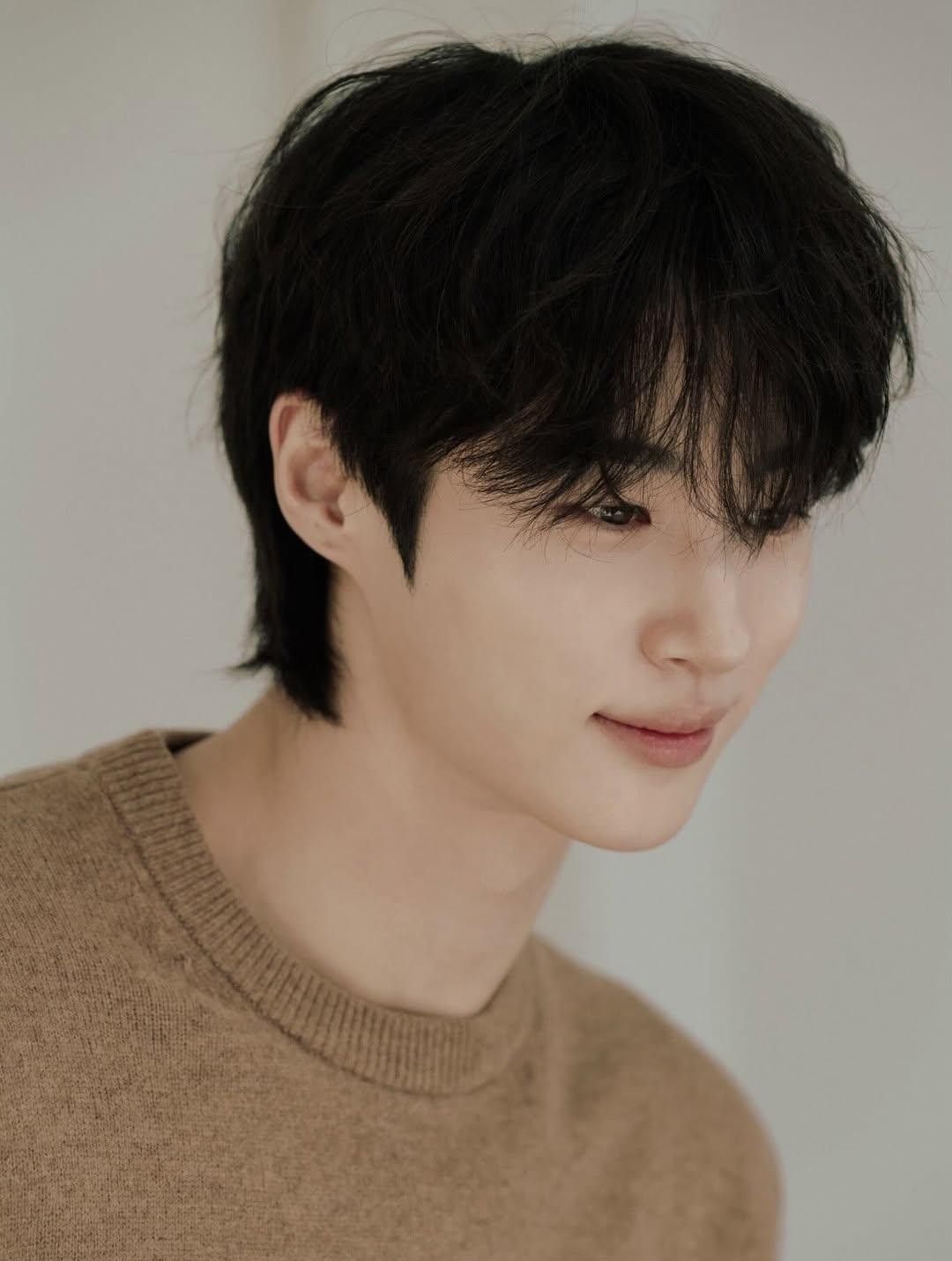 边佑锡的近期活动照