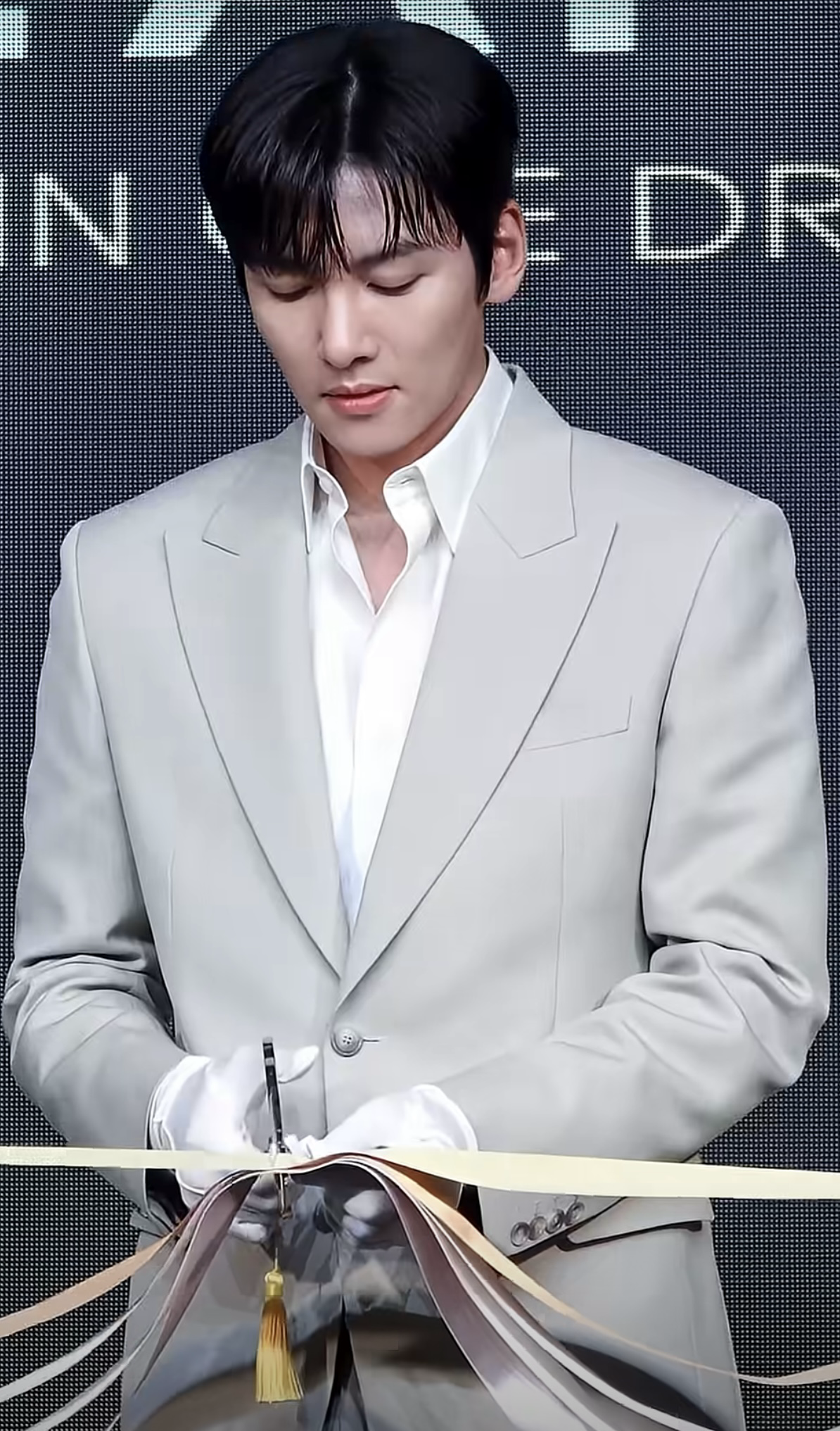 Foto terbaru dari Ji Changwook