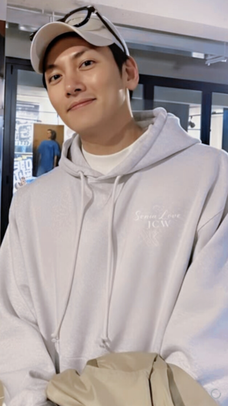 Latest photo of Ji Changwook