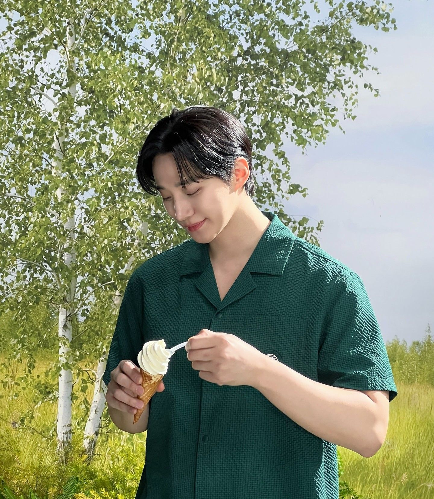 イ・ジュノのビハインドカット