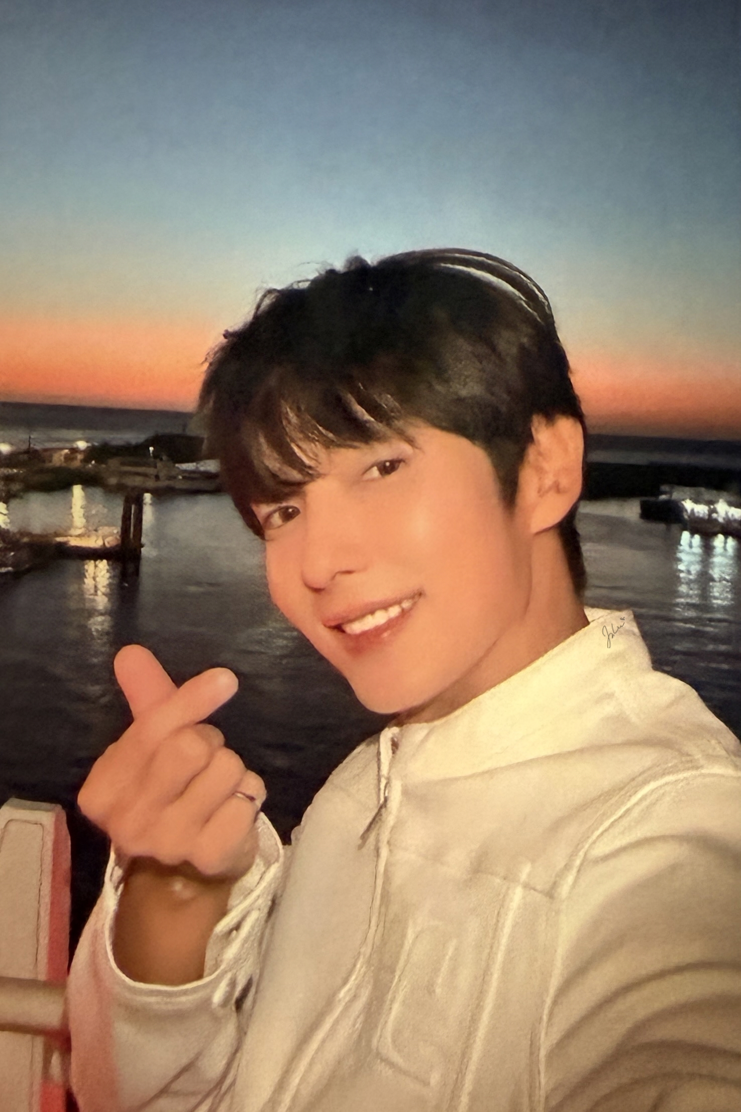 Explosively popular post in Choeaedol Celeb community
