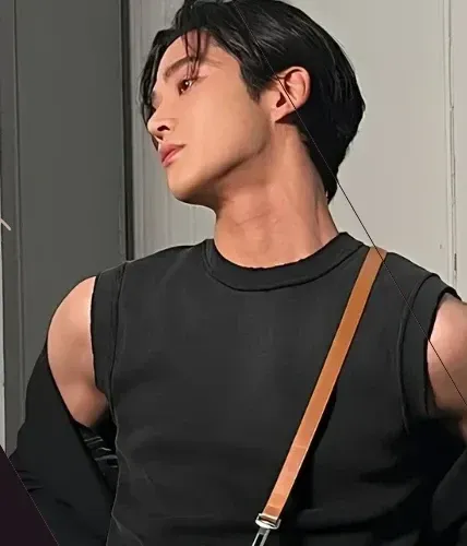 Foto terbaru dari Rowoon
