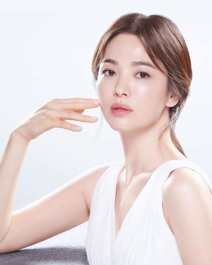 Behind-the-scenes cut of Song Hyekyo