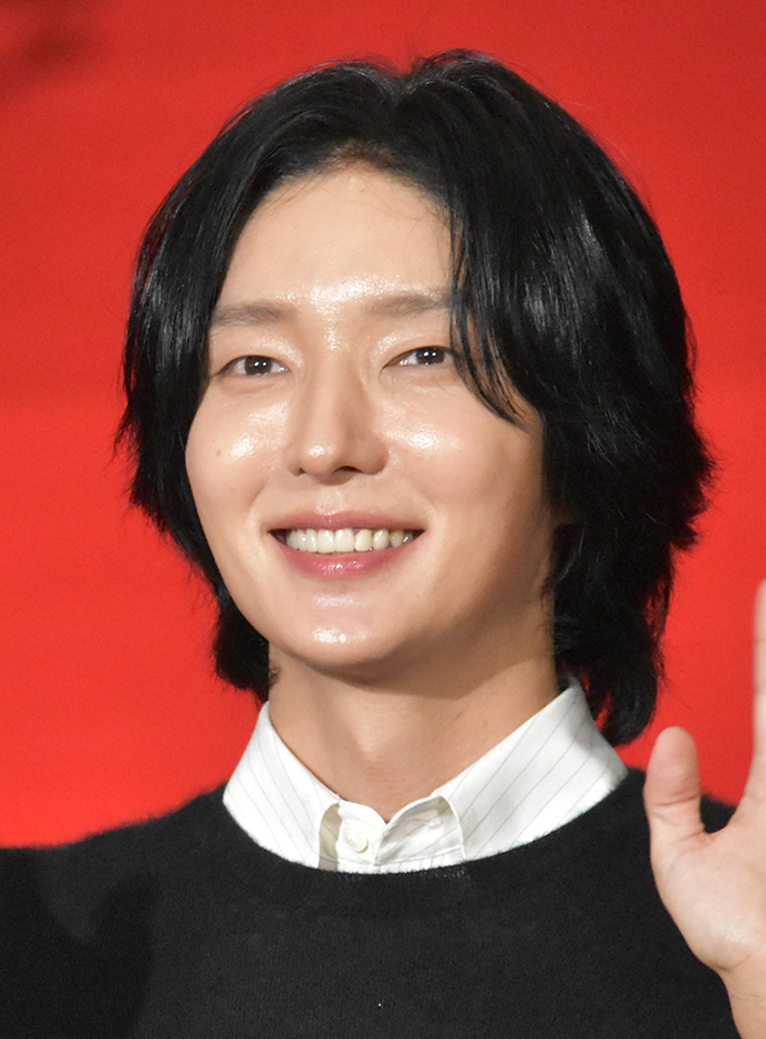 A moment captured by a fan of Lee Joongi
