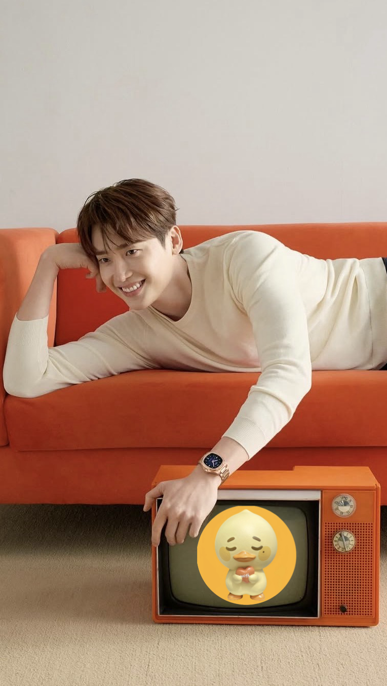 Recent activity shot of Lee Jongsuk