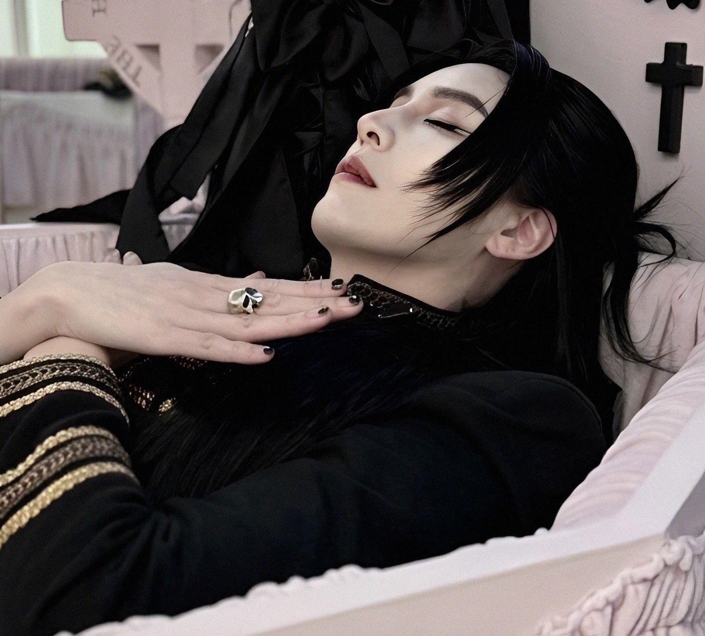 Behind-the-scenes cut of No Minwoo