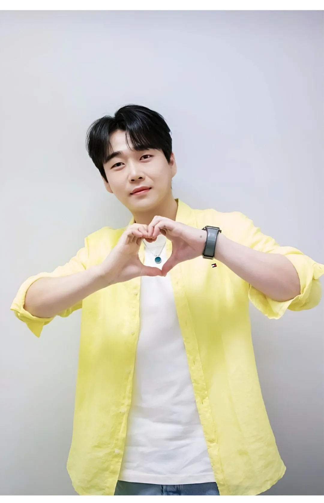 Behind-the-scenes cut of Hwang Youngwoong