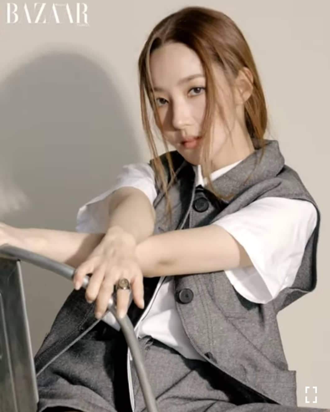 Latest photo of Park Minyoung