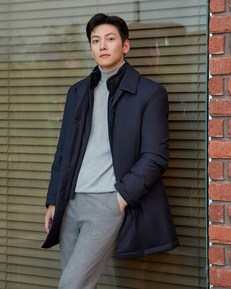 Behind-the-scenes cut of Ji Changwook