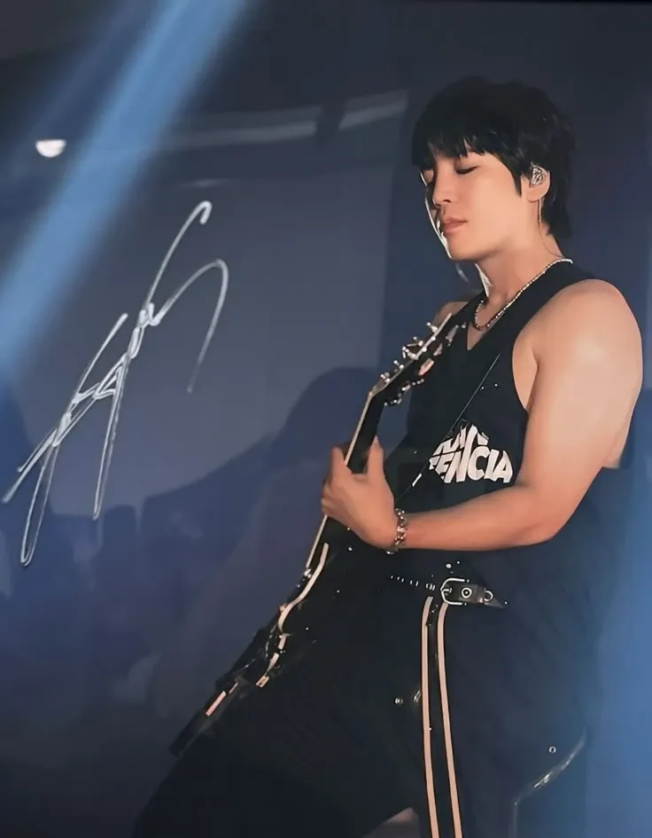 Behind-the-scenes cut of Jang Geunsuk
