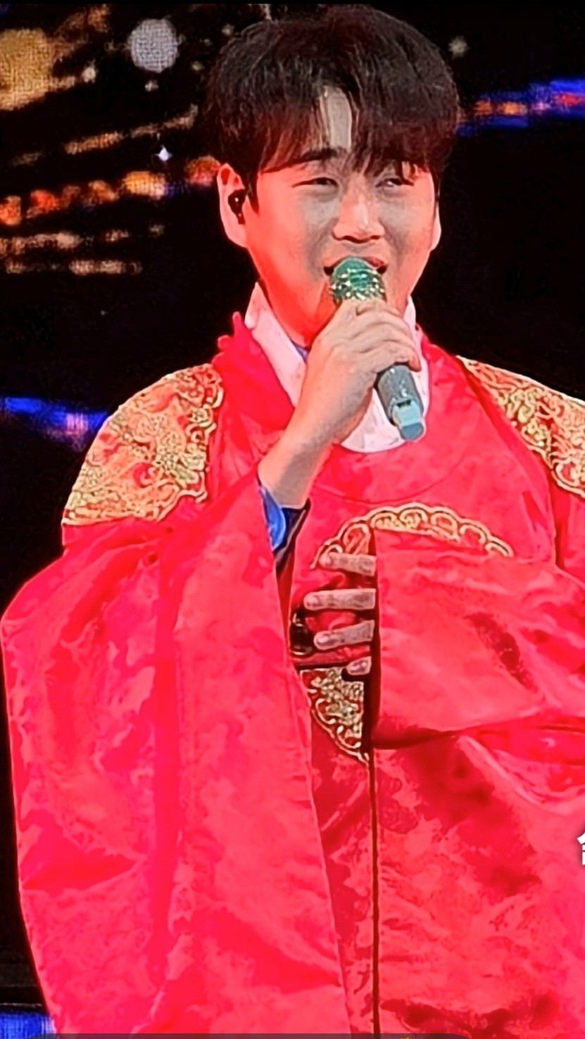 Today's popular wallpaper in Hwang Youngwoong community