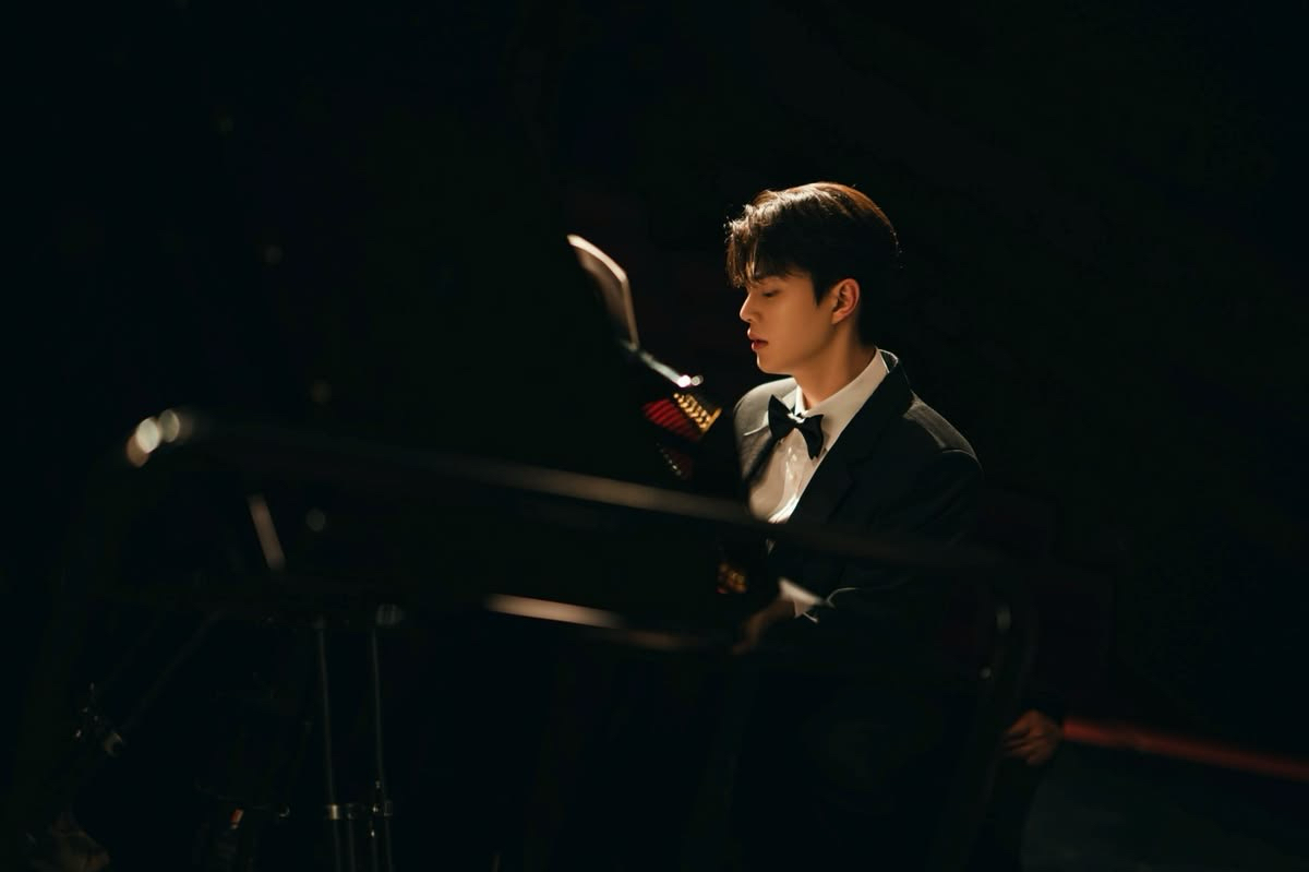 Recent activity shot of Song Kang