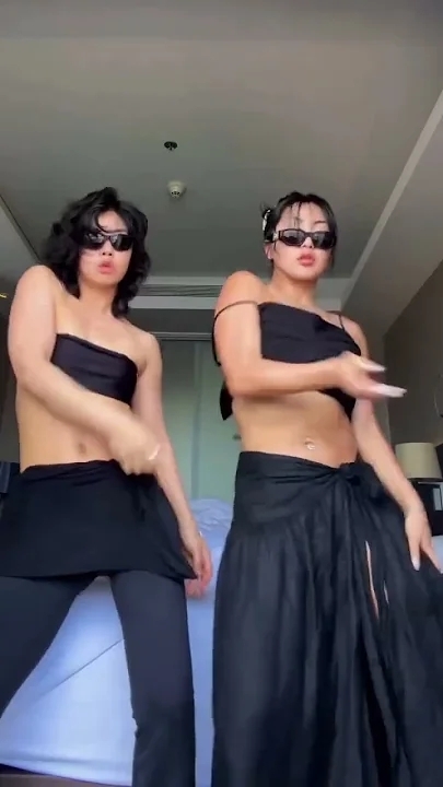 Representative background image loved by Aiki fandom