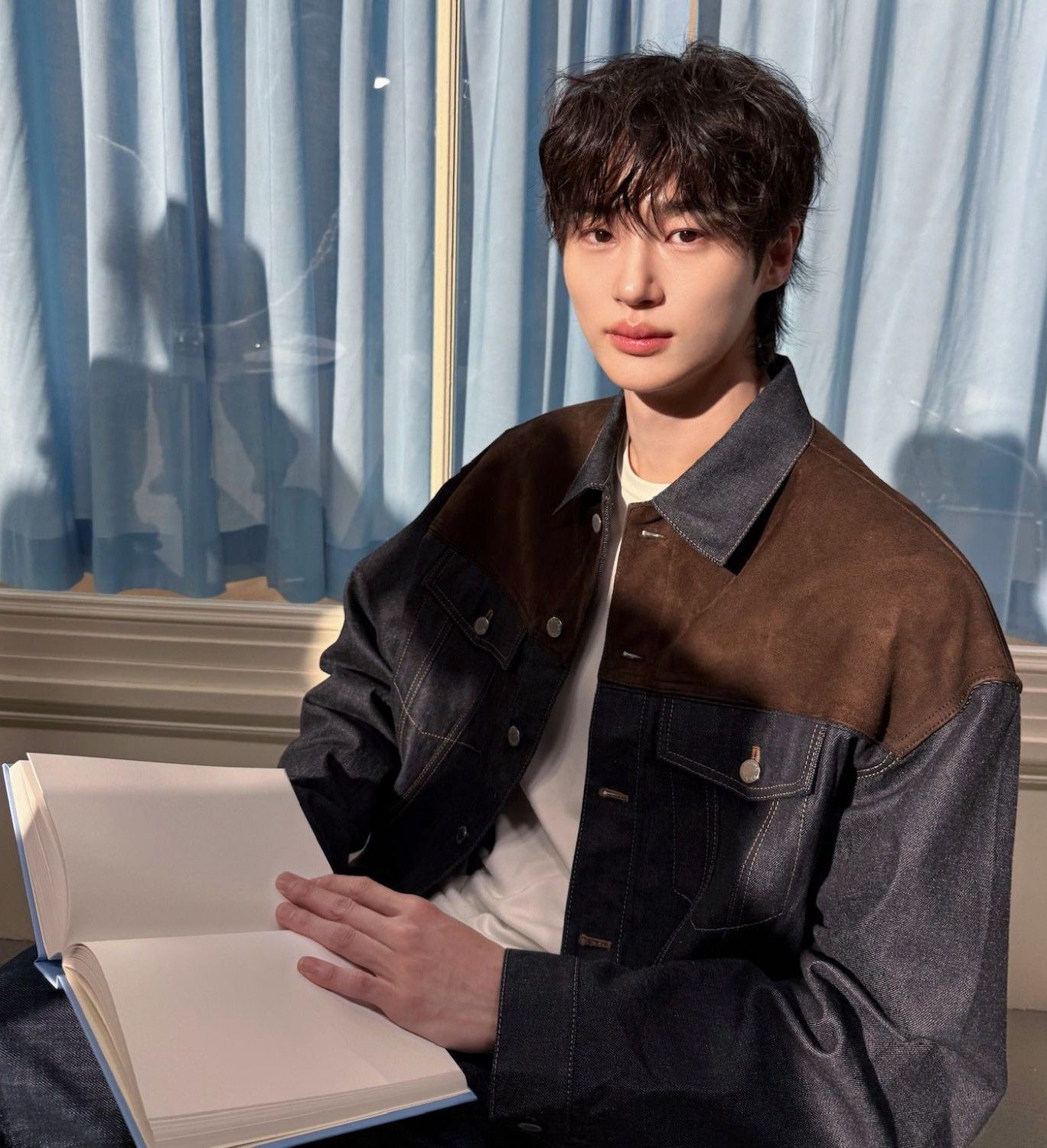 Recent activity shot of Byeon Wooseok