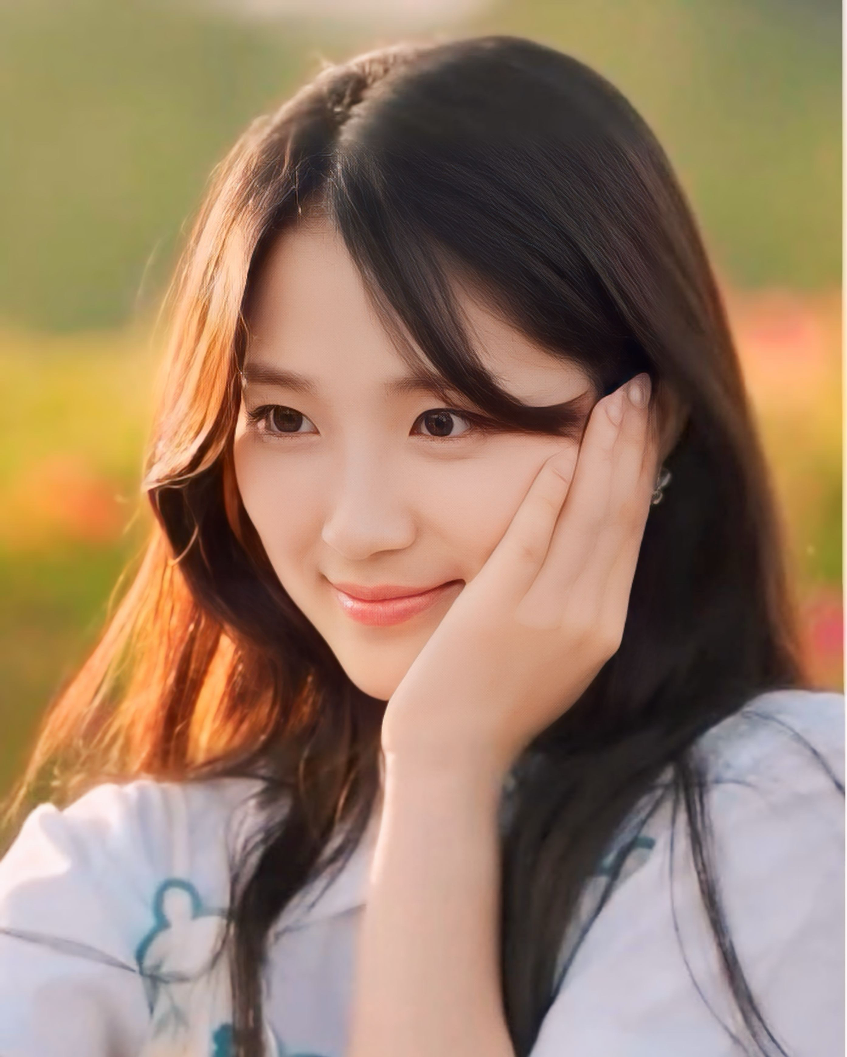 Recent activity shot of Kim Hyeyoon