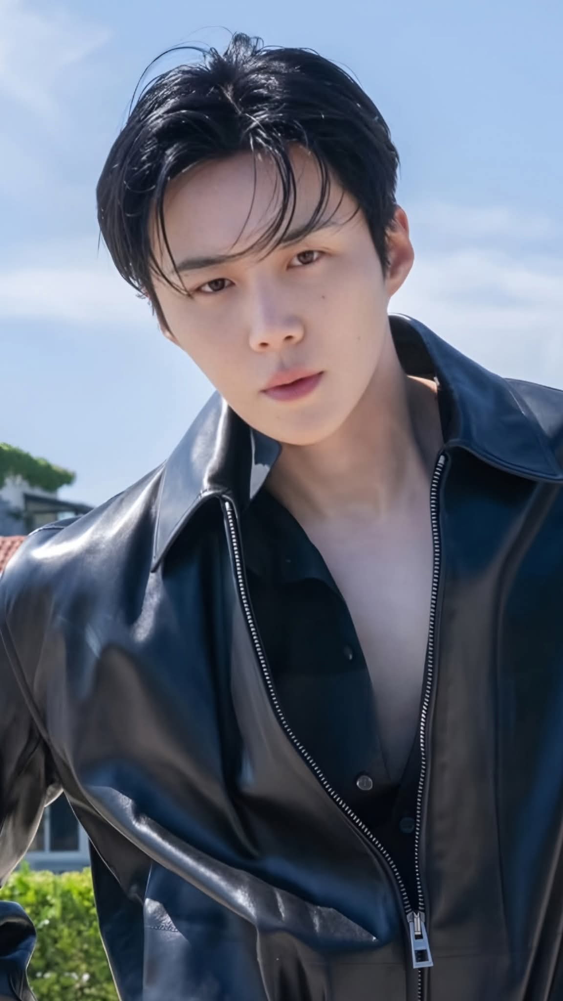 Latest photo of Kim Seonho