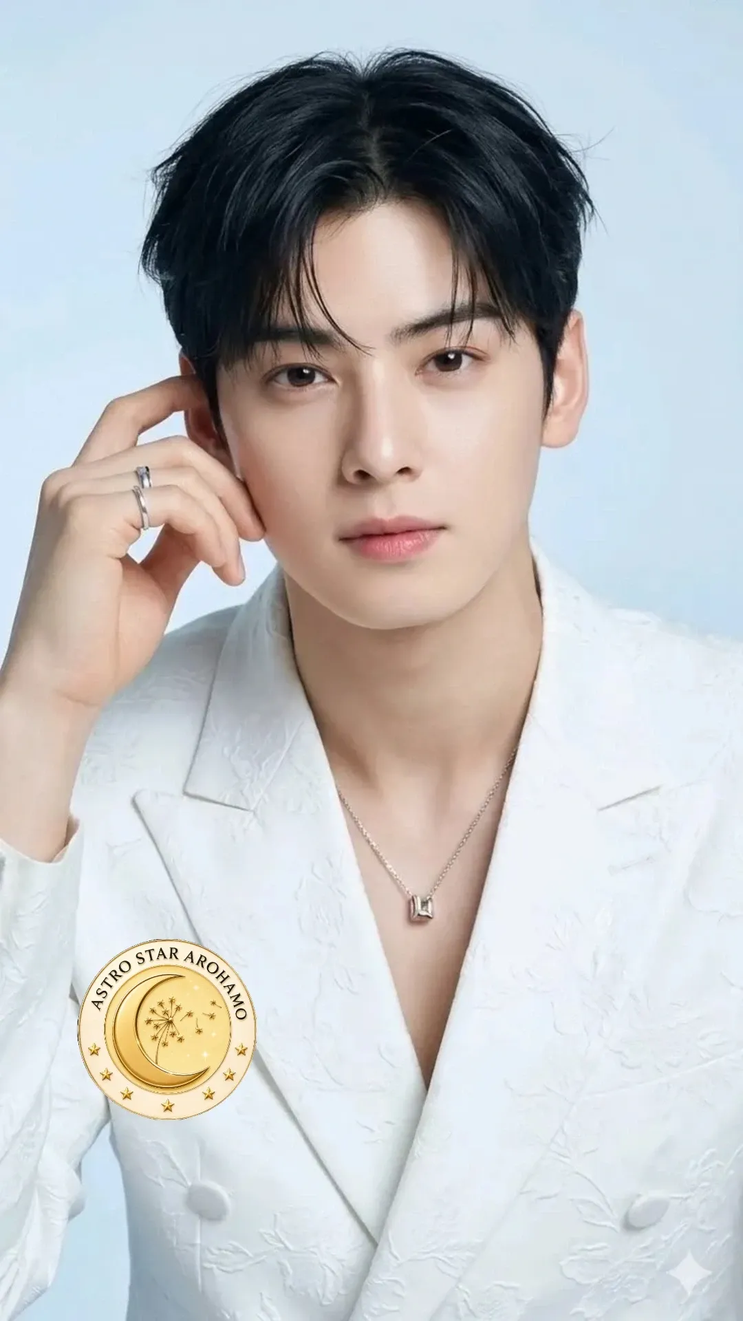 Latest photo of Cha Eunwoo
