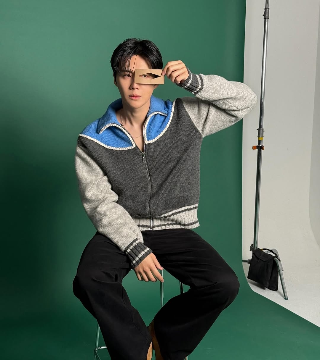 Behind-the-scenes cut of Kim Seonho