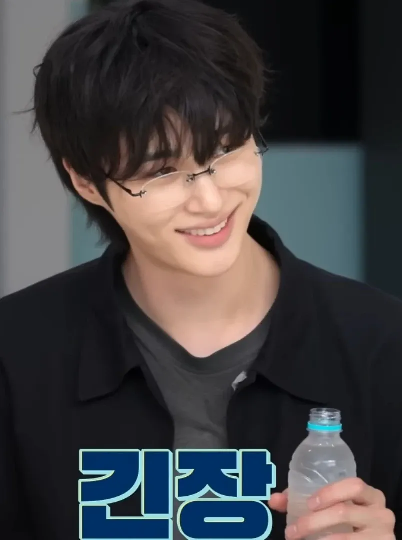 A moment captured by a fan of Byeon Wooseok